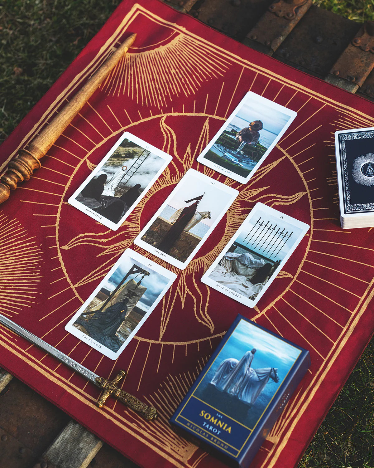 THE SUN TAROT CLOTH