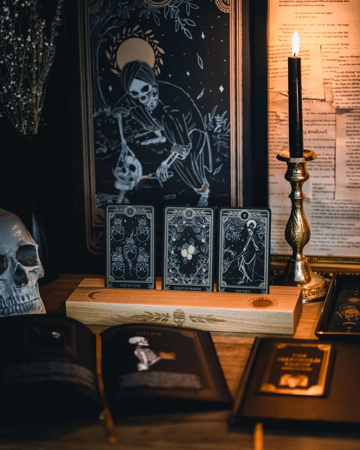 CELESTIAL - WOODEN CARD HOLDER