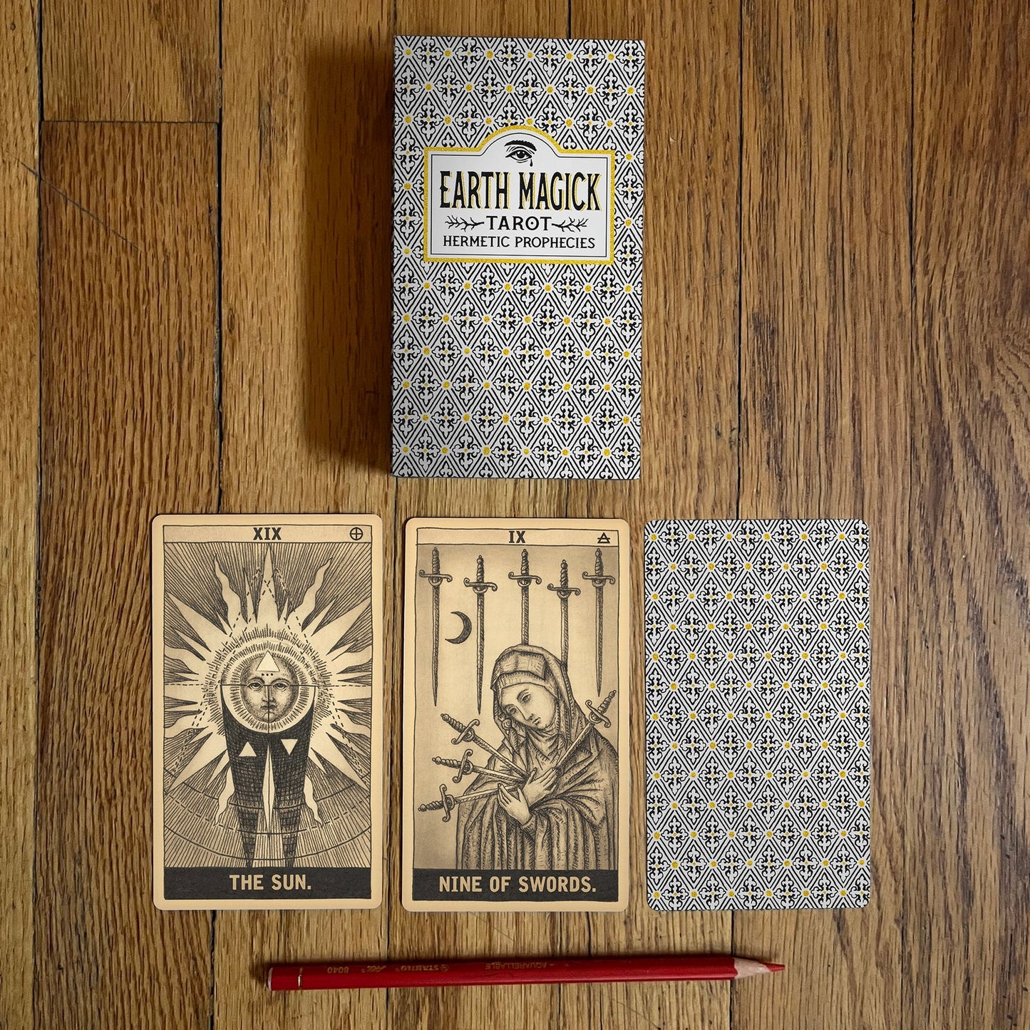 Earth Magick Tarot - Amber Edition