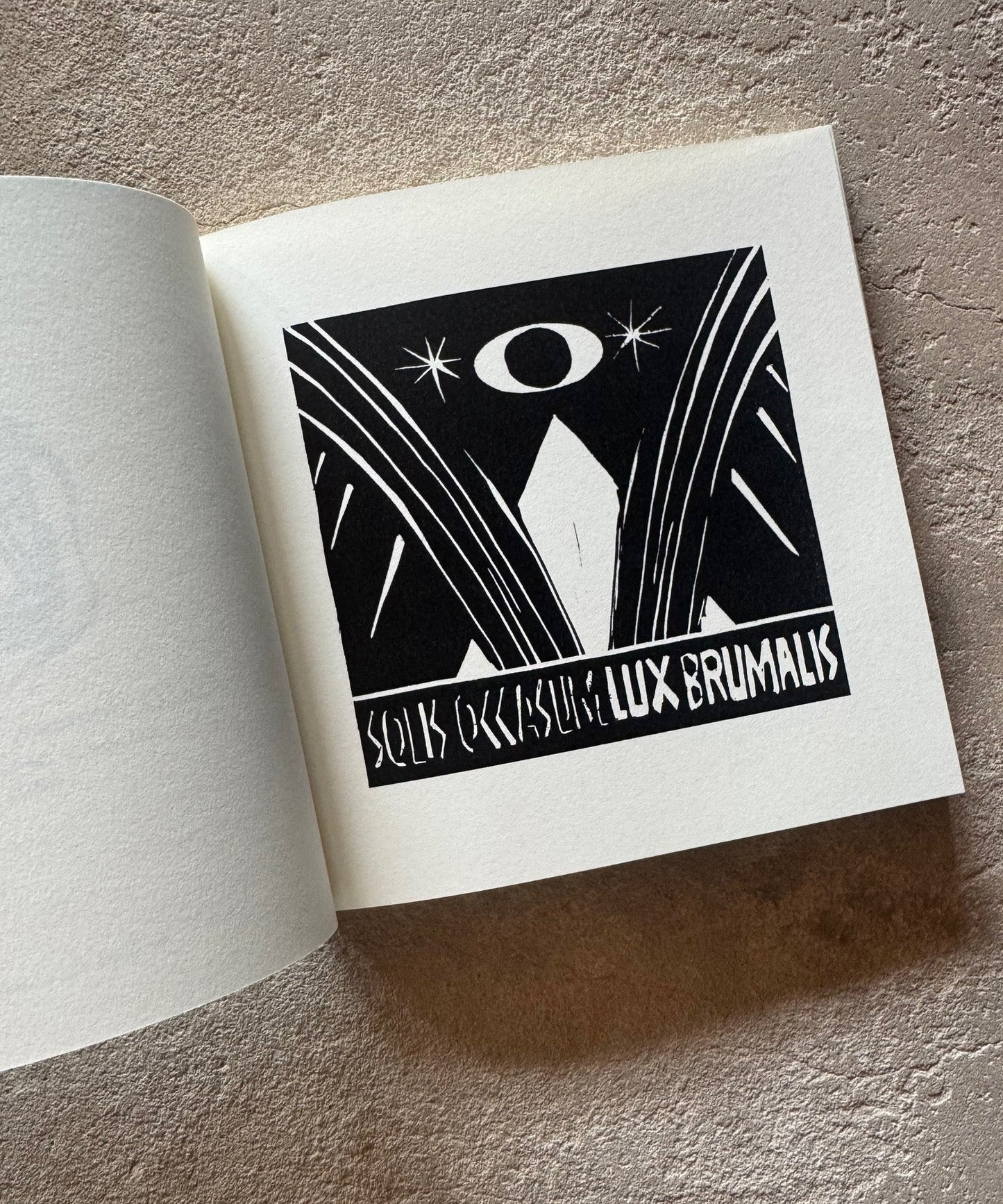 Lux Book of Sonnets by Uusi